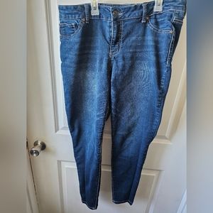 Maurices jeans size xl